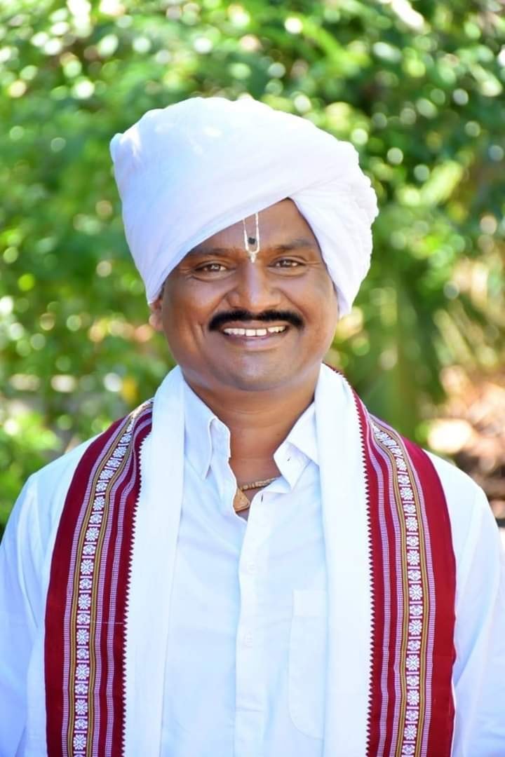 Balasaheb aka Marathi Actor Bharat Shinde